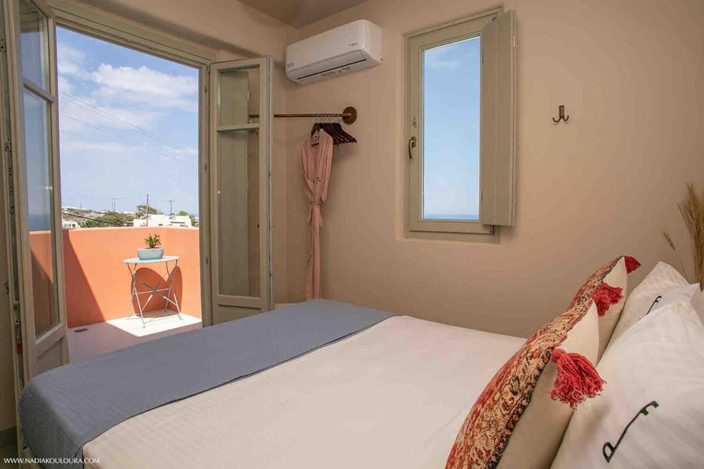 Pink Freud Villas Santorini Oía Dış mekan fotoğraf