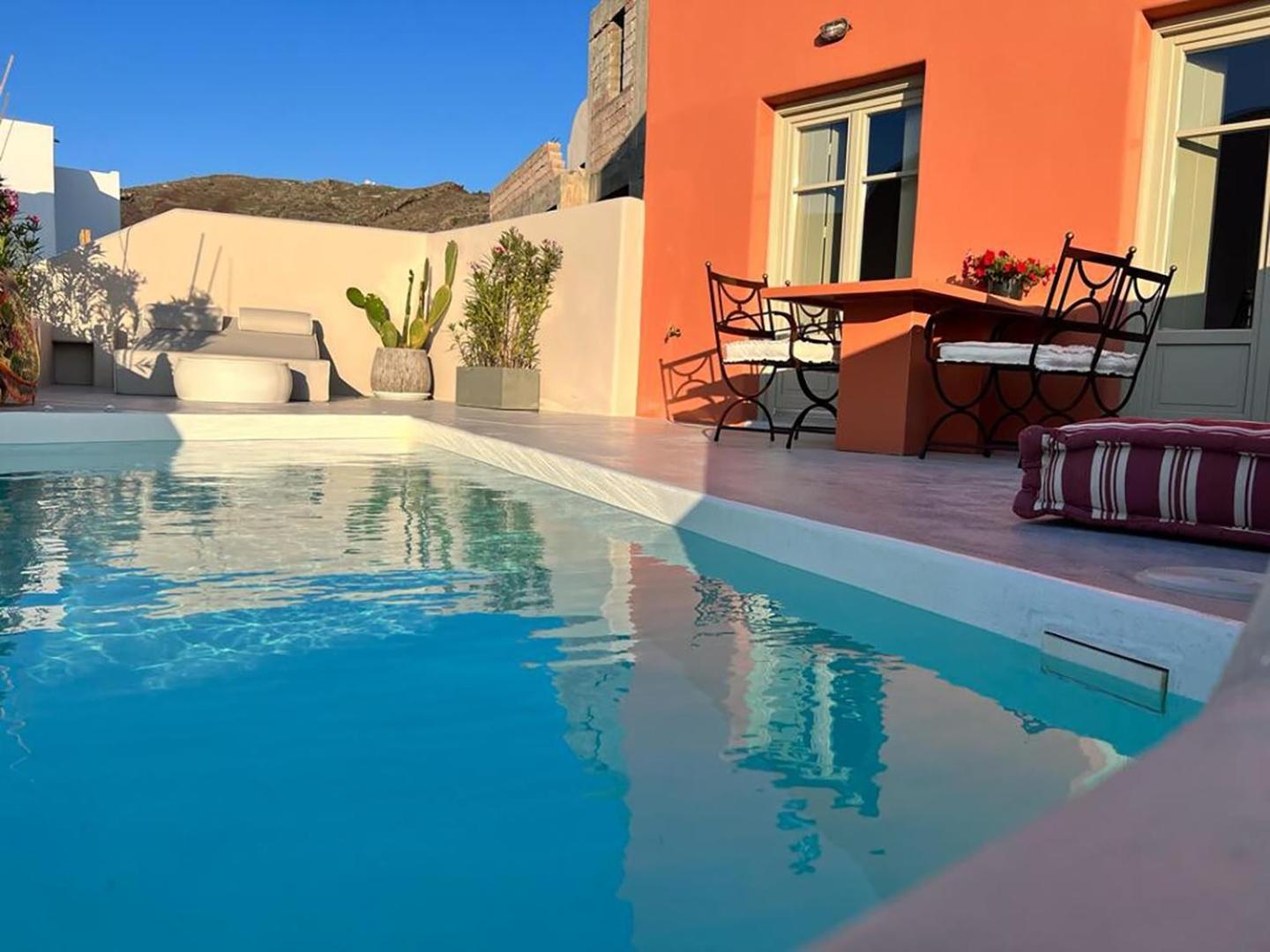Pink Freud Villas Santorini Oía Dış mekan fotoğraf